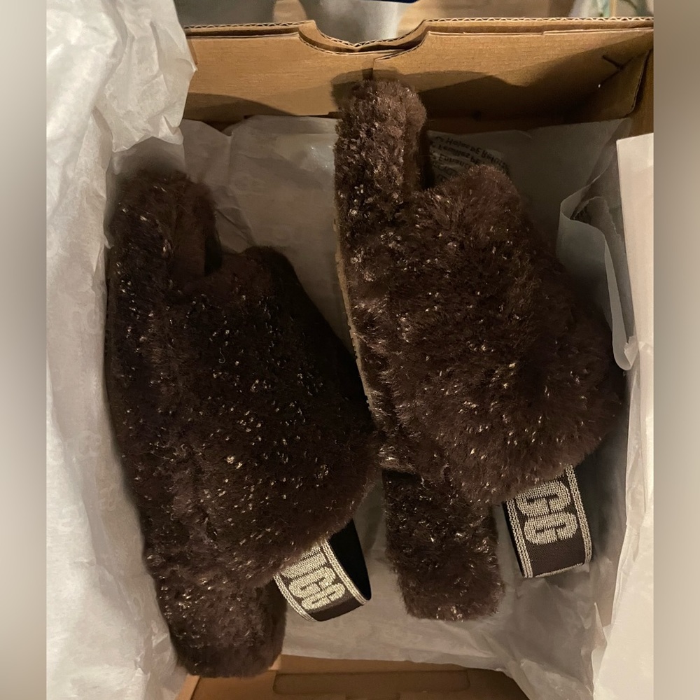 Fluff Yeah Ugg Slippers worn 2x - Picture 3 of 4